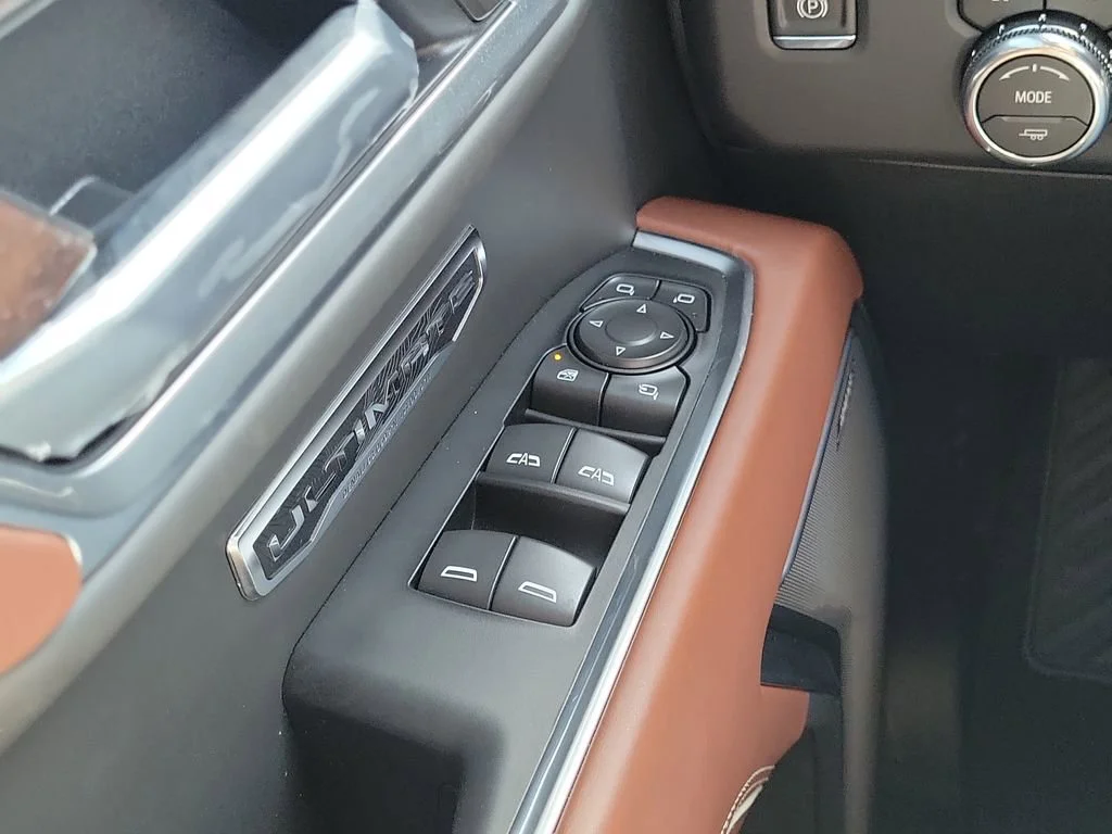 New 2026 Glacier White Tricoat GMC Denali Ultimate image 20