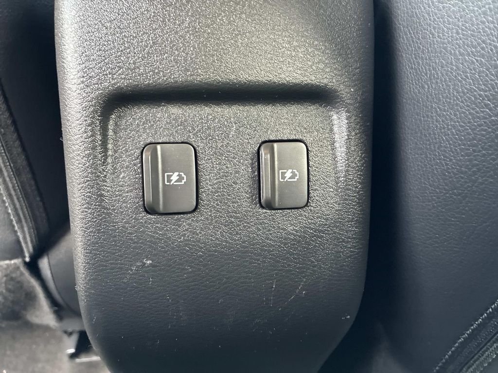 Used 2024 Gray Nissan SR image 16