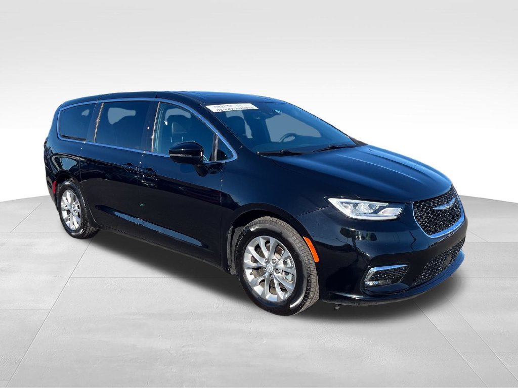 Used 2026 Black Chrysler Limited image 7