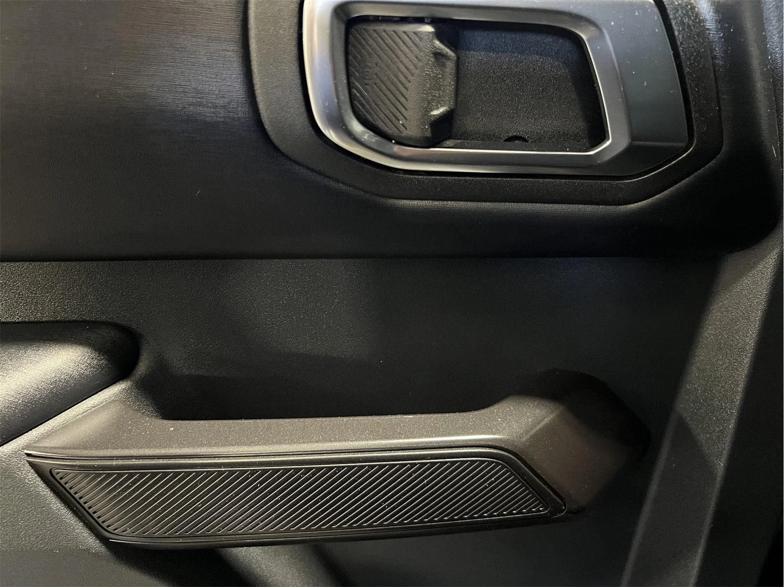 Used 2025 Shadow Black Ford Outer Banks image 16