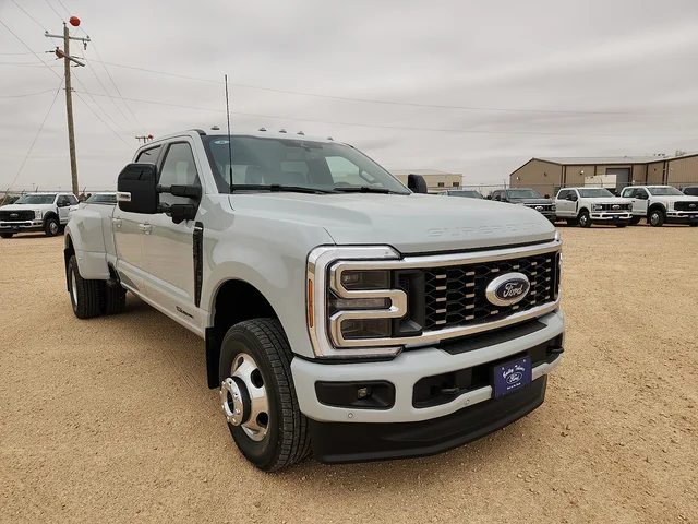 2026 Ford Super Duty F-350® Platinum®