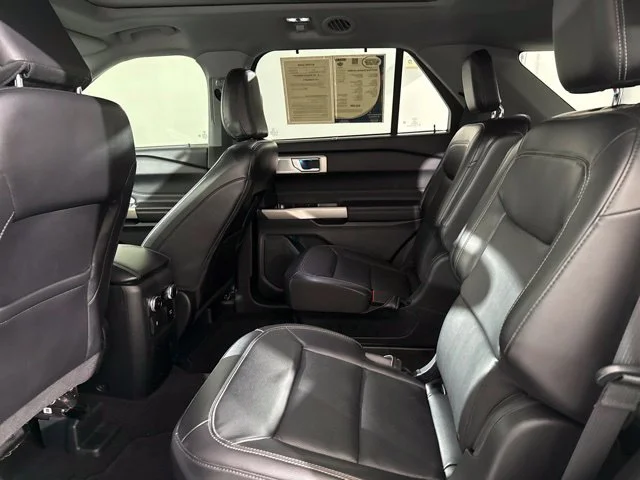 Used 2023 Silver Ford Limited image 17