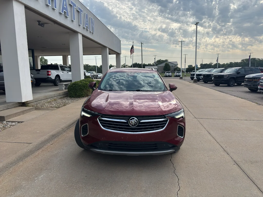 Used 2022  Buick Essence image 2