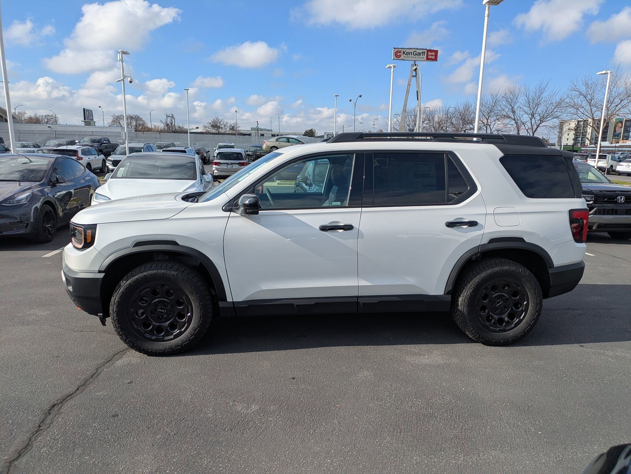 New 2026 Platinum White Pearl Honda TrailSport Elite Blackout image 7
