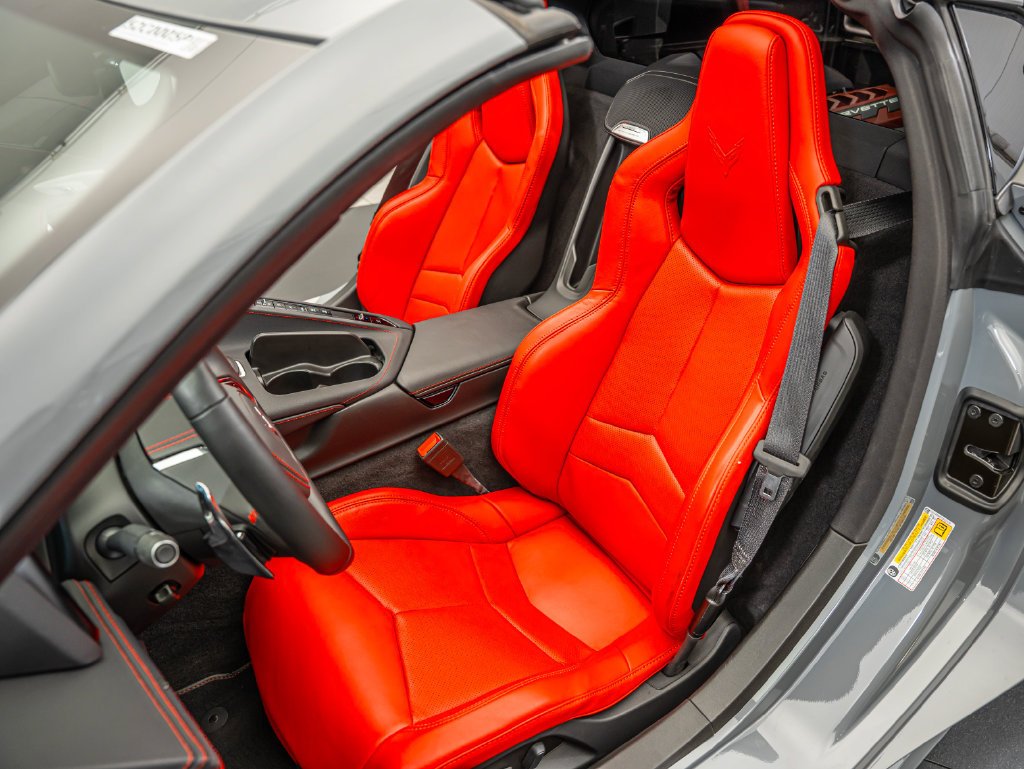 Used 2025 Gray Chevrolet Stingray image 21