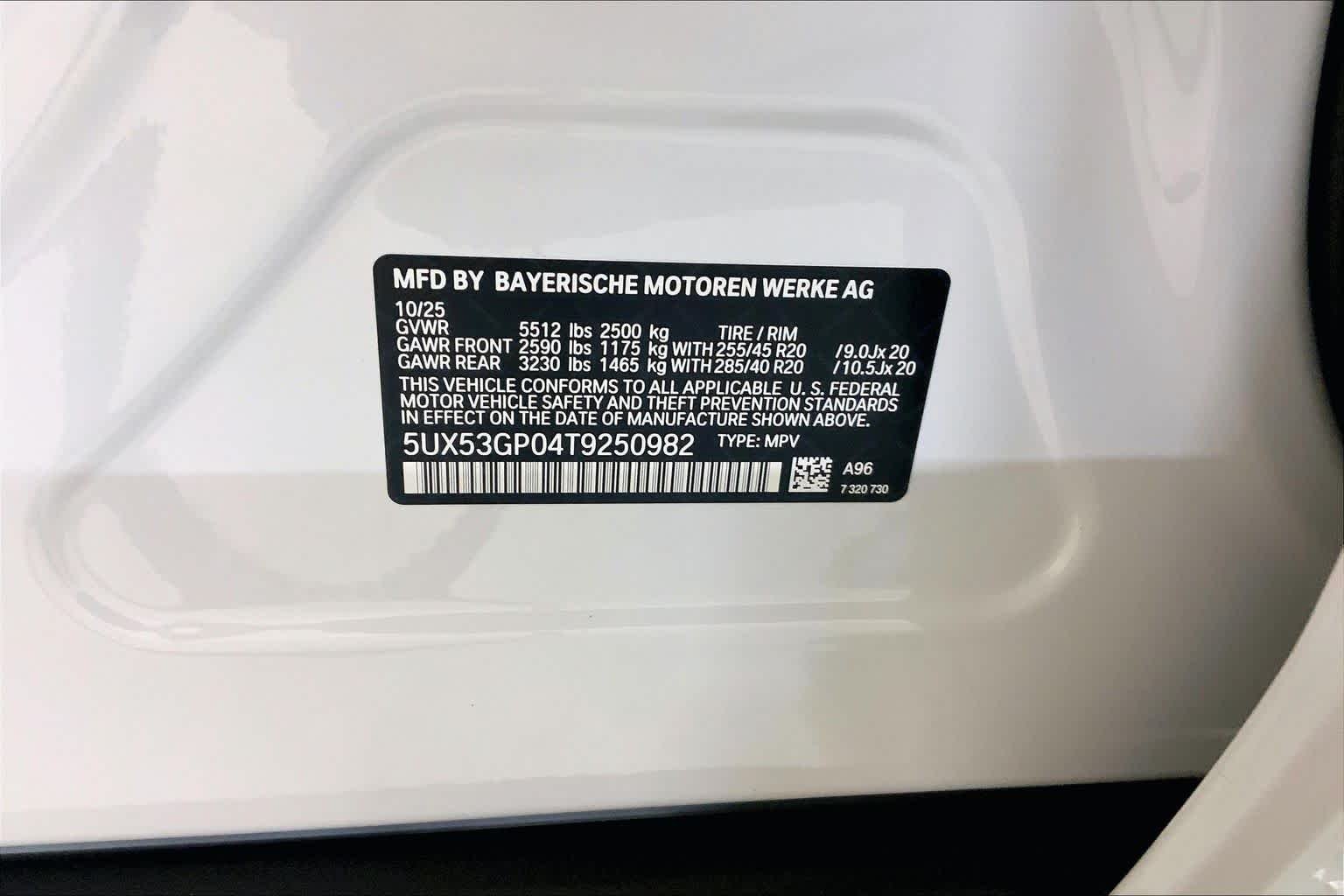 New 2026 Mineral White Metallic BMW 30 xDrive image 21