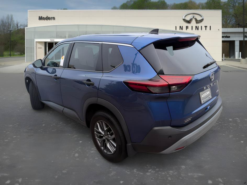 Used 2023 Caspian Blue Metallic Nissan S image 5