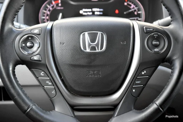 Used 2019 Forest Mist Metallic Honda RTL-T image 16