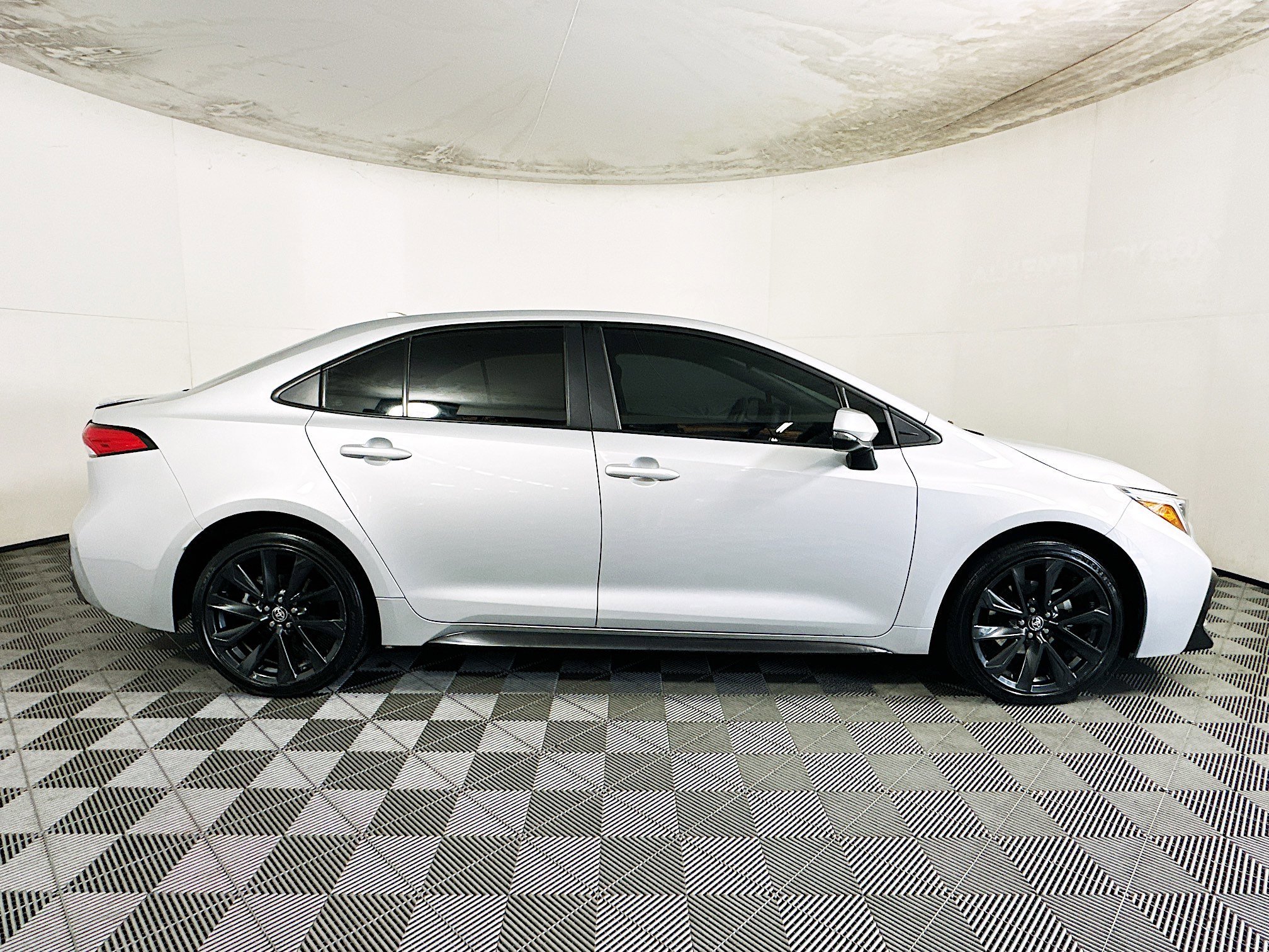 2024 Toyota Corolla thumbnail 4