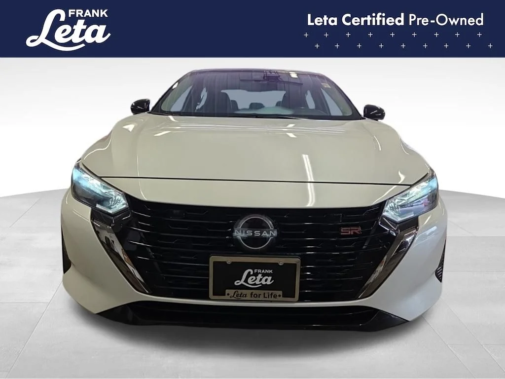 Used 2025 White Nissan SR image 9