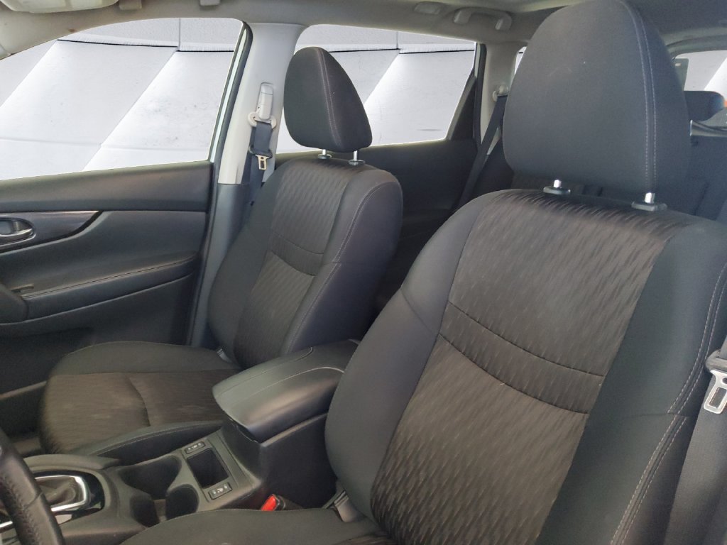 Used 2018 Silver Nissan Hybrid SV image 8