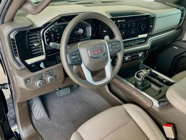 2026 GMC Sierra 1500 SLT - Photo 6