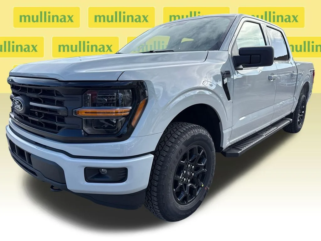 New 2026 White Ford XLT image 17