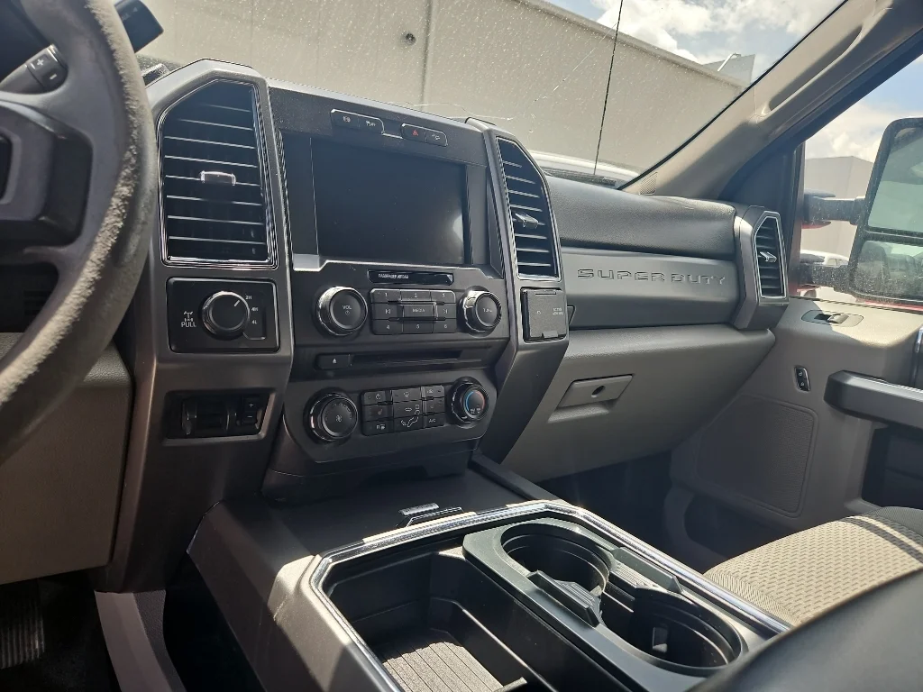 Used 2018 Shadow Black Ford XLT image 10