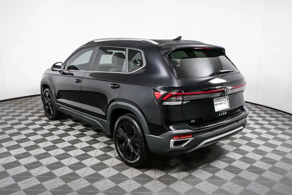 New 2026 Deep Black Pearl VOLKSWAGEN SESUN image 29