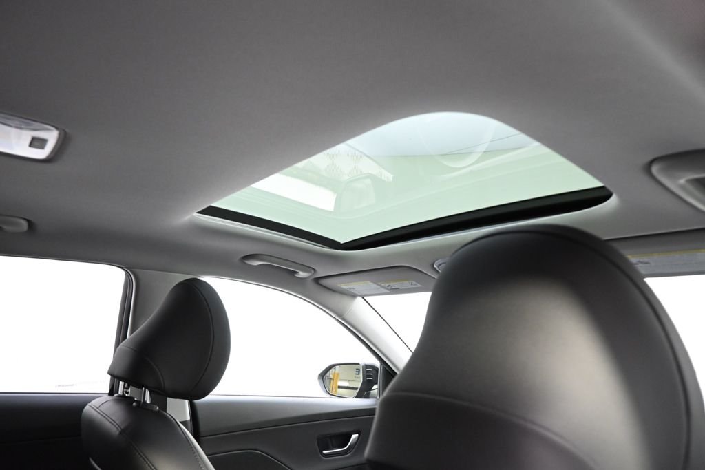 Certified Used 2024 Abyss Black Hyundai Limited image 17