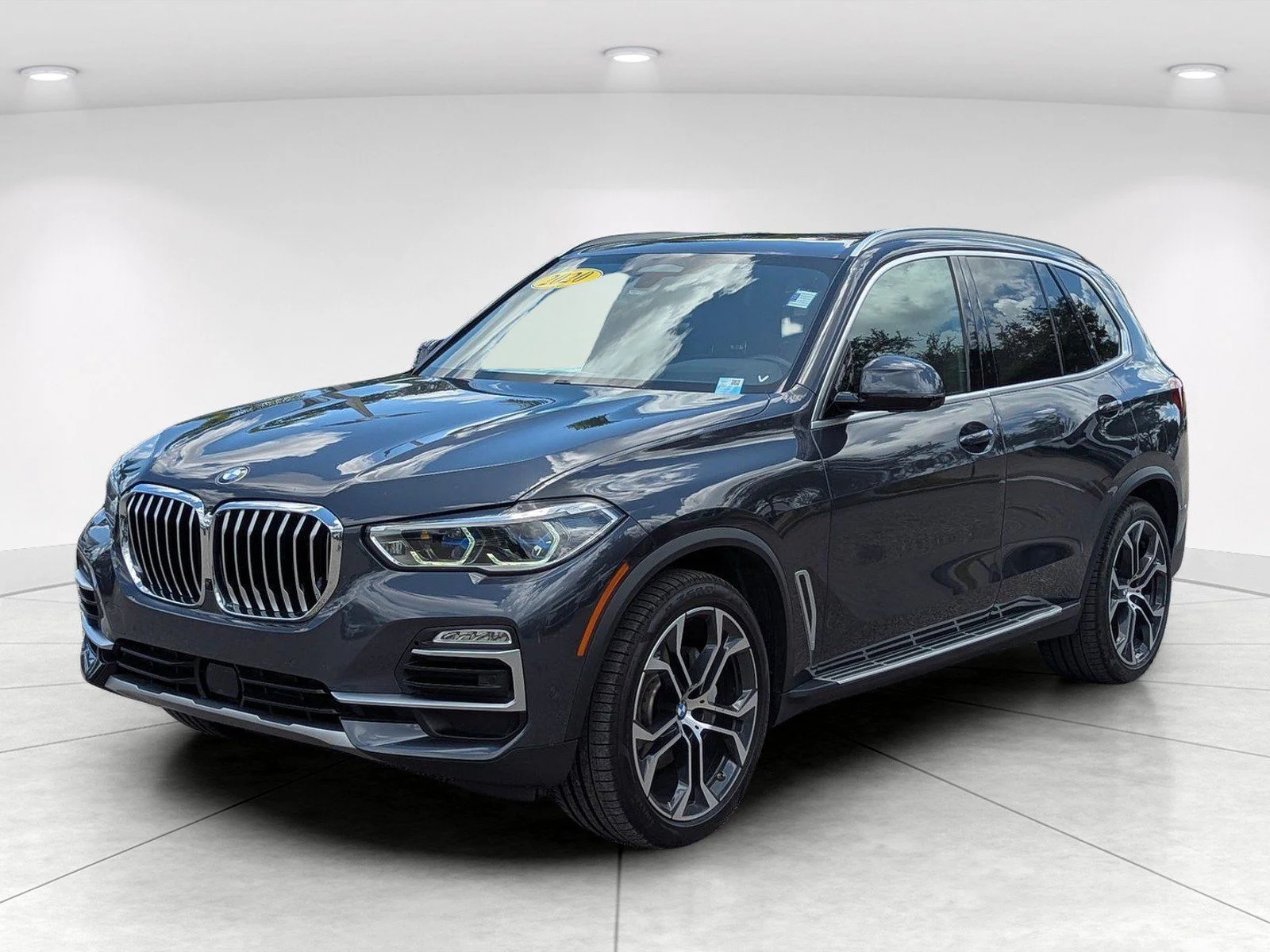 Used 2020 Arctic Grey Metallic BMW sDrive40i image 3
