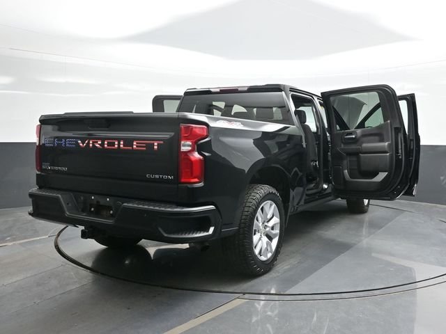 Used 2021 Black Chevrolet Custom image 29