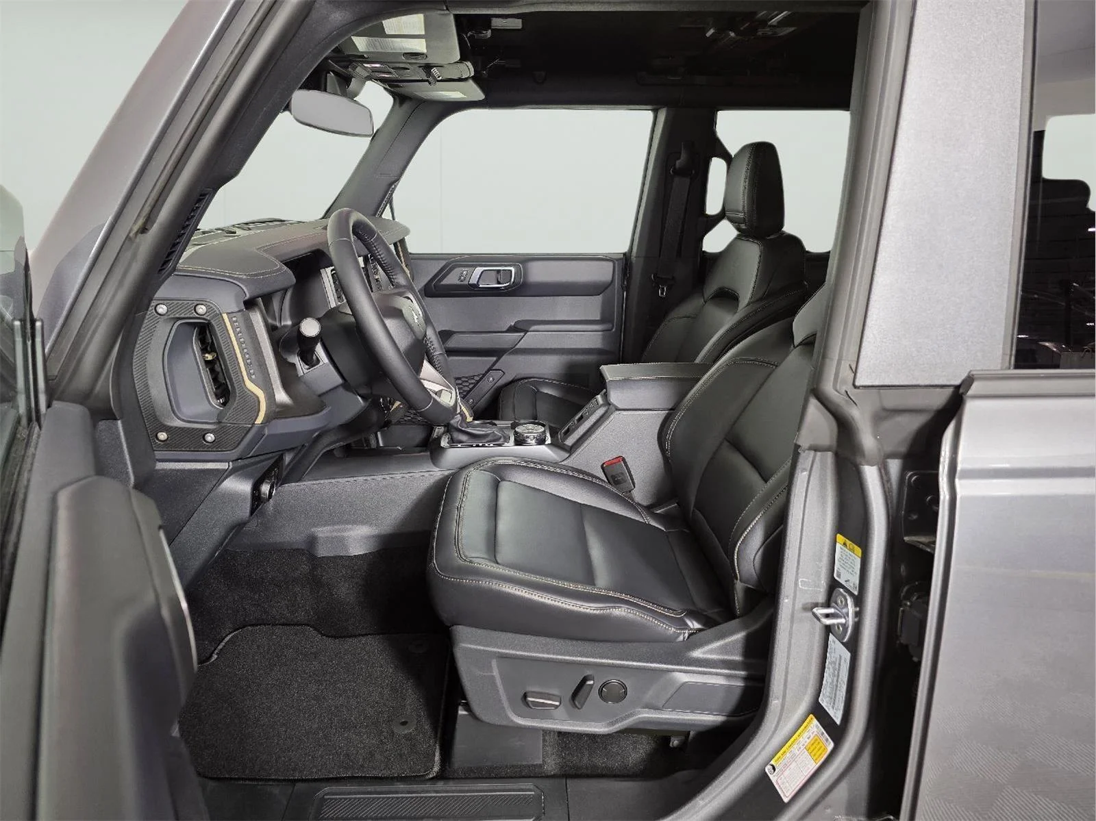 Used 2025 Carbonized Gray Metallic Ford Badlands image 12