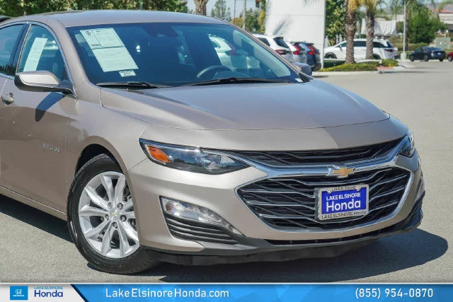 Used 2023 Mineral Gray Metallic Chevrolet LT image 2