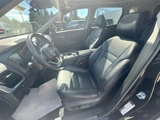 Used 2023 Black Nissan SL image 23