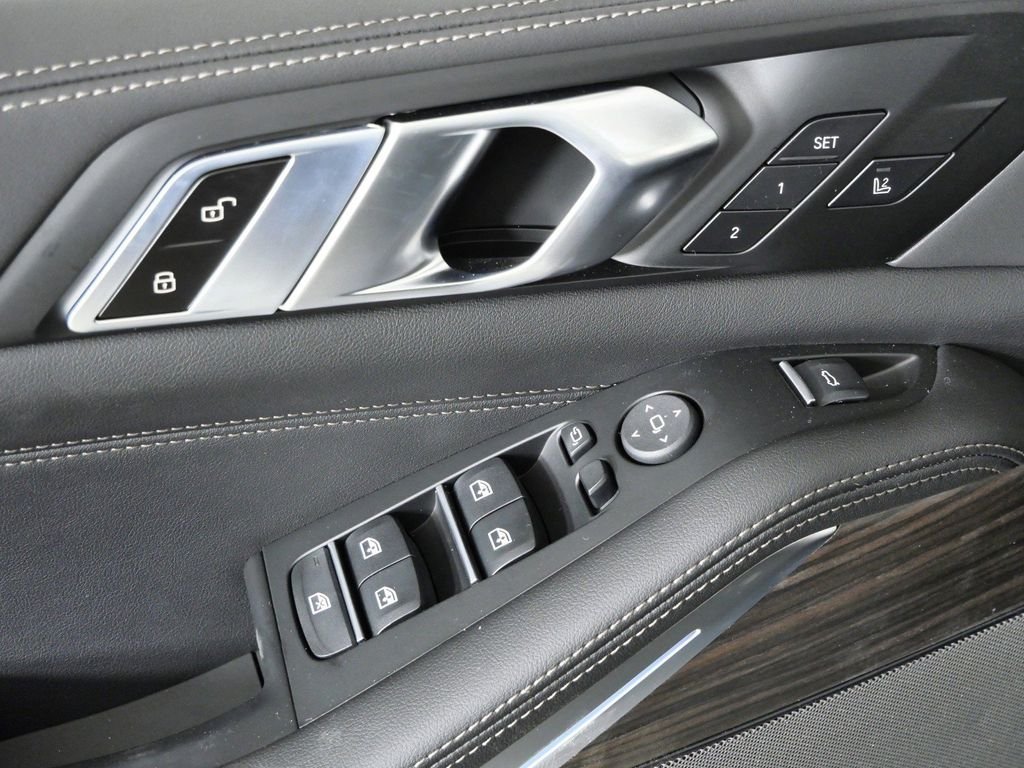 Used 2026 Skyscraper Grey Metallic BMW xDrive50e image 38