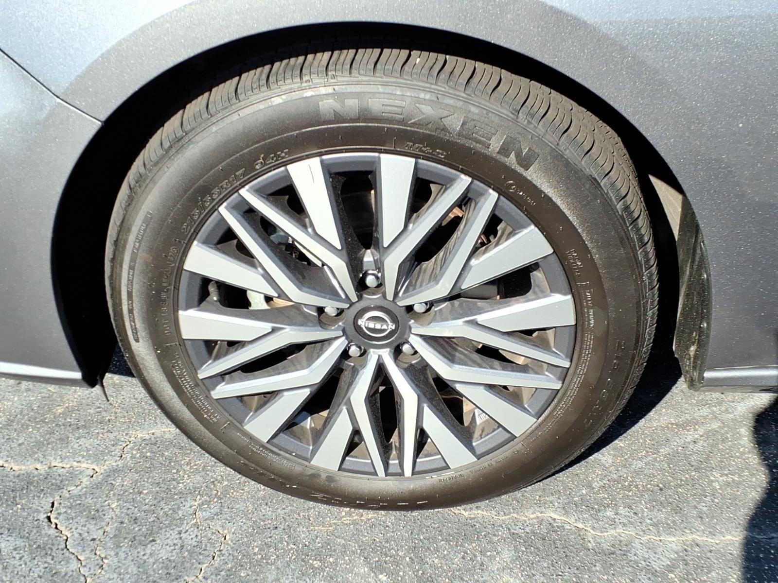 Used 2024 Gun Metallic Nissan 2.5 SV image 10