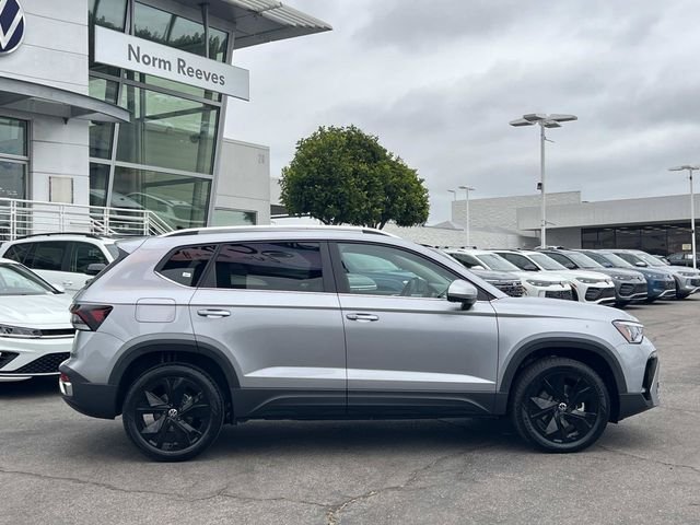 New 2026 Silver Volkswagen 1.5T SE image 27