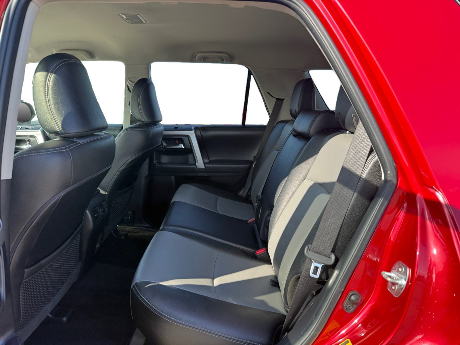 2021 Toyota 4Runner SR5 Premium - Photo 16