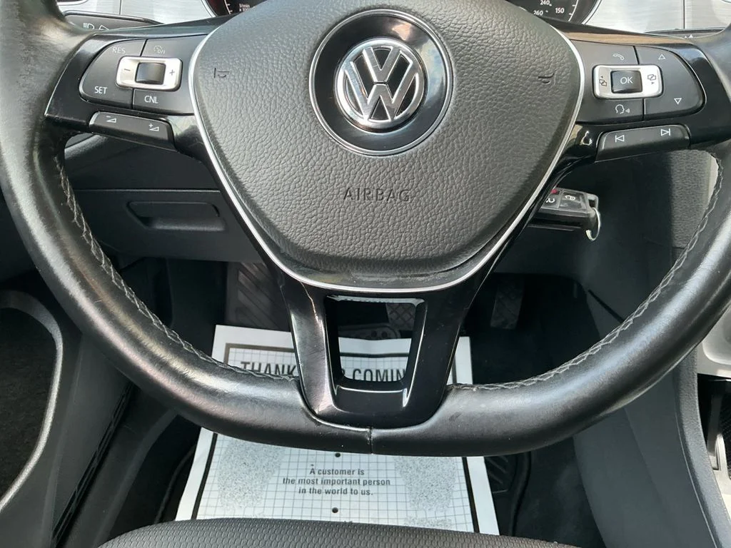 Used 2016 Gray Volkswagen TSI S 4-Door image 18