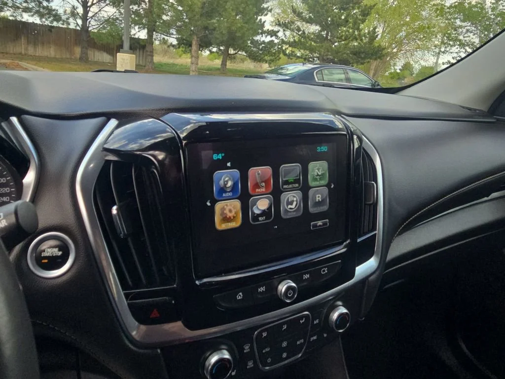 Used 2019 Satin Steel Metallic Chevrolet LT Cloth image 43