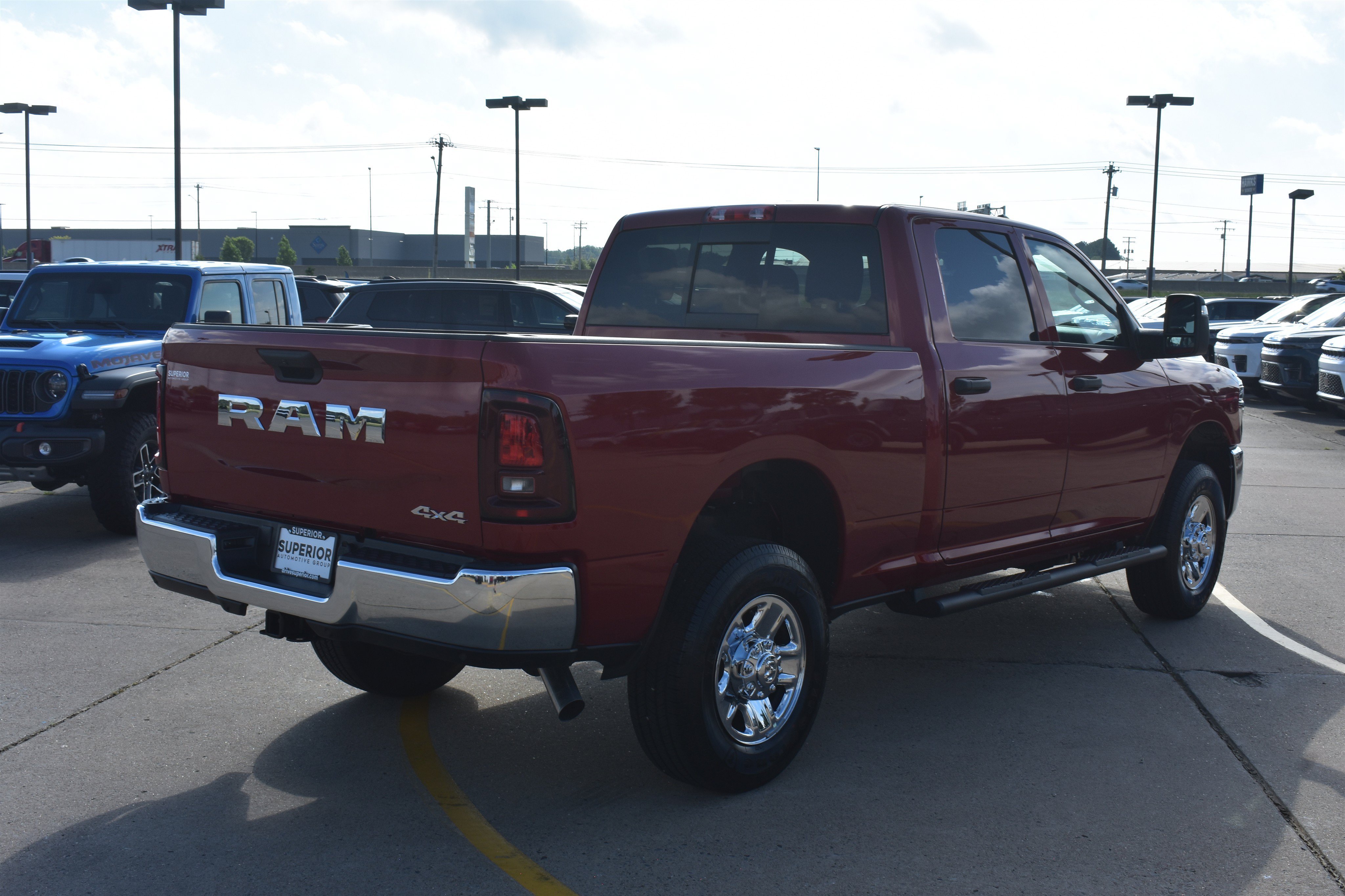New 2026 Molten Red Pearl-Coat Exterior Paint RAM Tradesman image 5