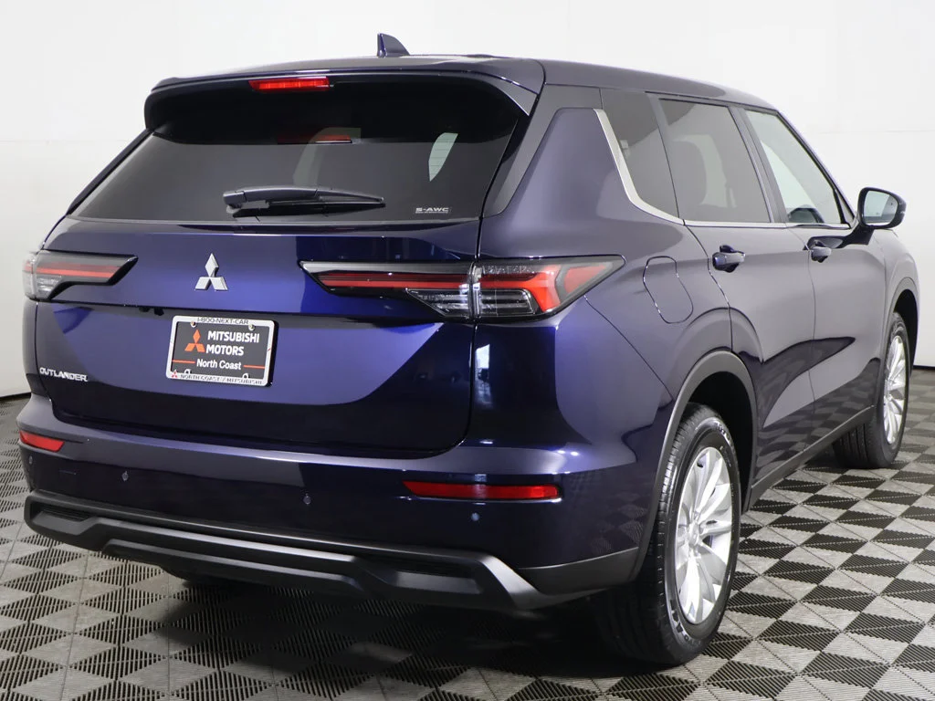 New 2026 Blue Mitsubishi ES image 11