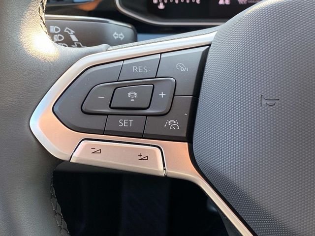 New 2026 White Volkswagen 1.5T SE image 19