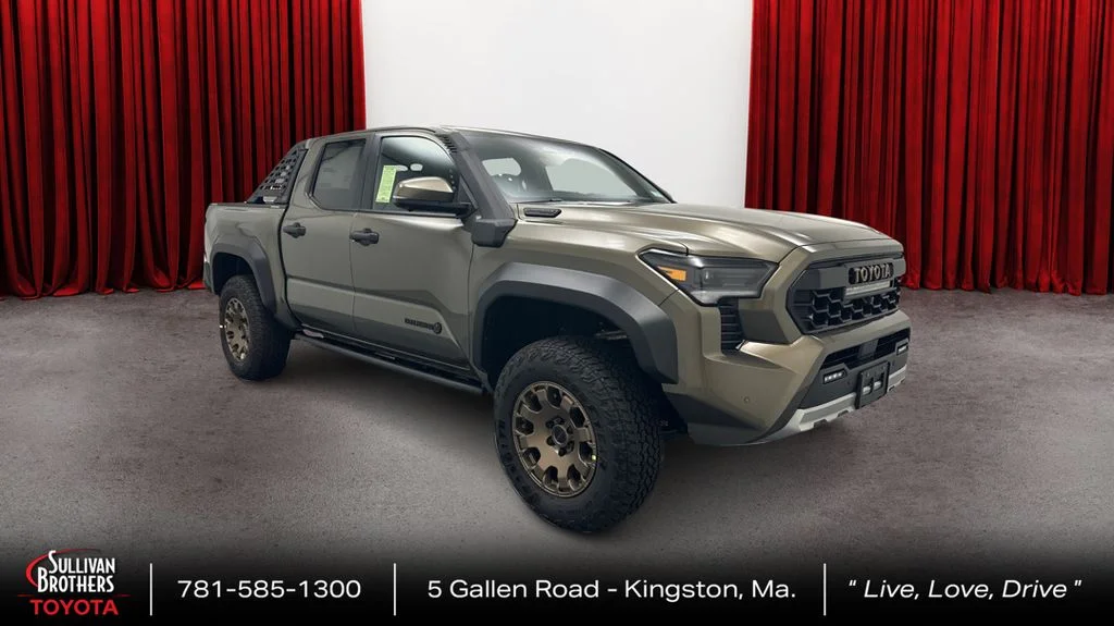 New 2026 Bronze Oxide Toyota Trailhunter image 3
