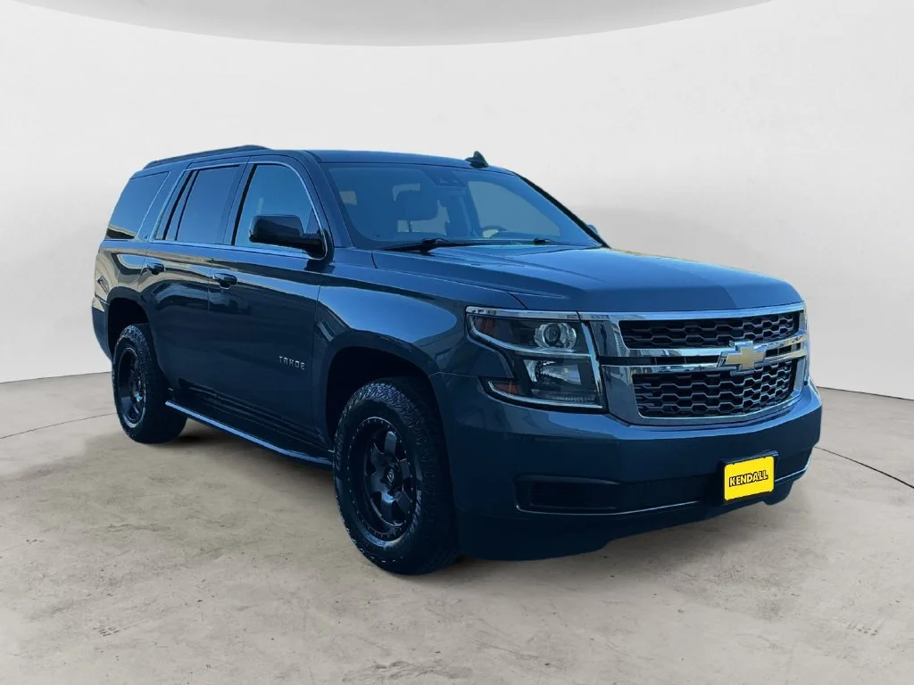 Used 2019 SHADOW GRAY METALLIC Chevrolet LT image 5