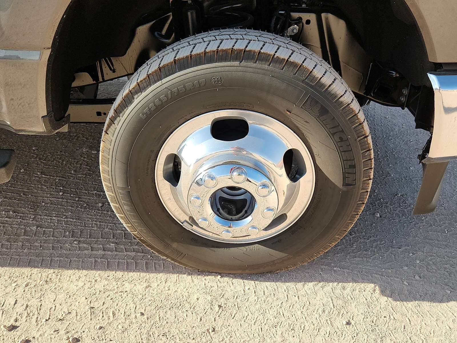 New 2026 Carbonized Gray Metallic Ford Lariat image 9