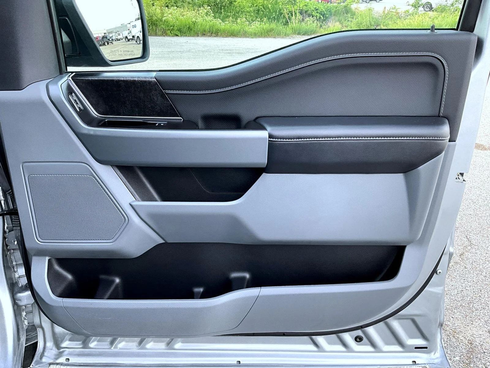 Used 2023 Silver Ford XLT image 17