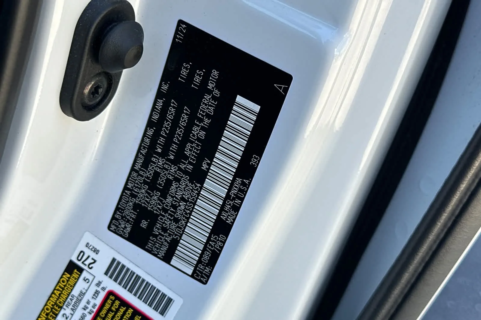 Certified Used 2025 Wind Chill Pearl Toyota XLE image 29