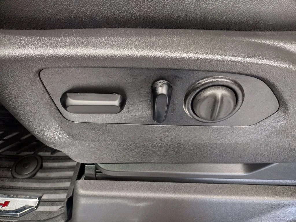 Used 2021 Blue GMC AT4 image 29