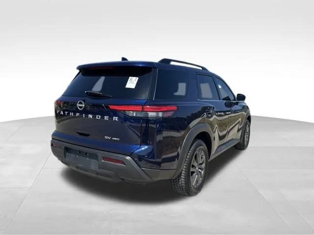 Used 2022 Blue Nissan SV image 3