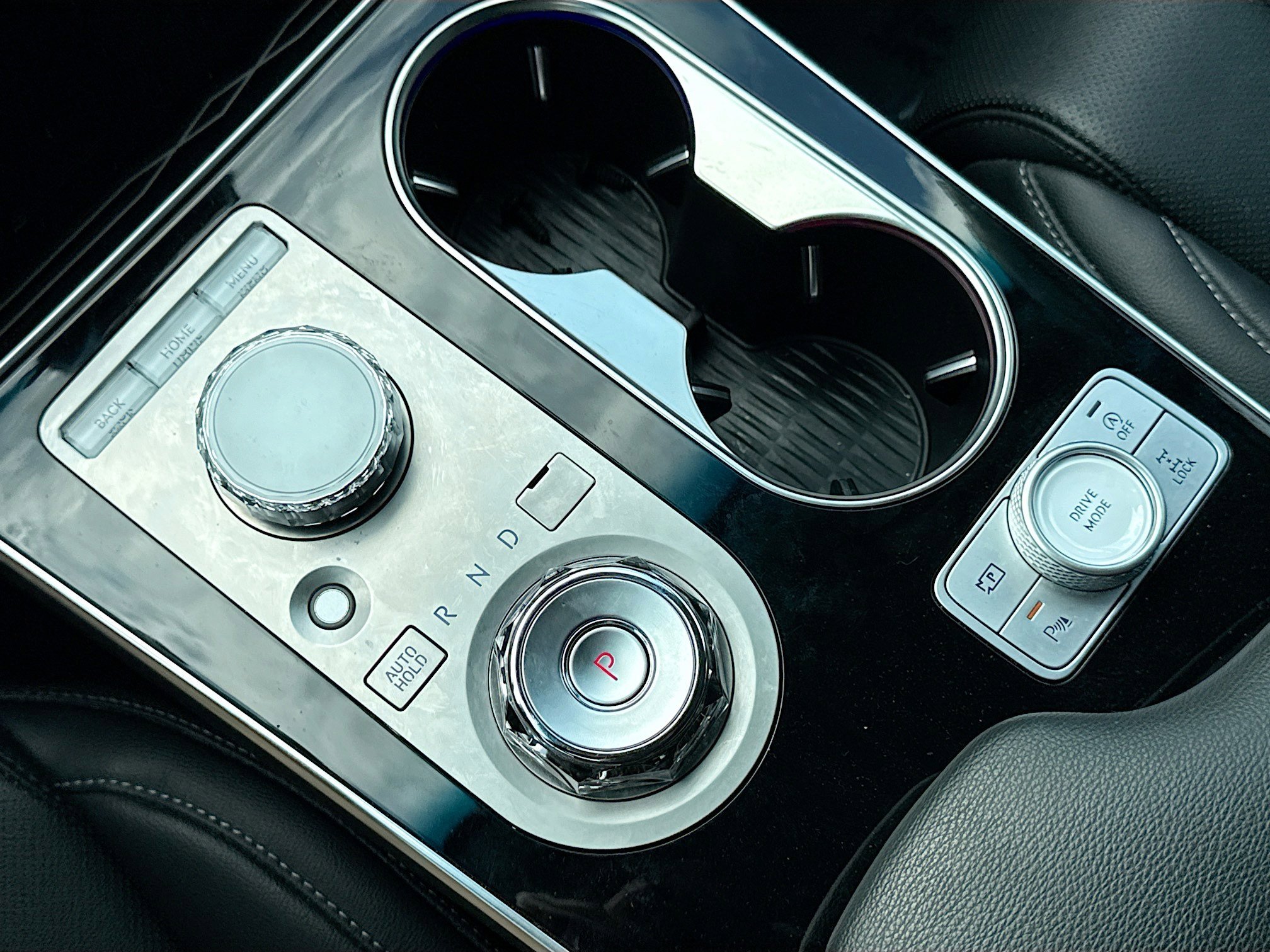 2025 GENESIS GV80 Standard - Photo 28