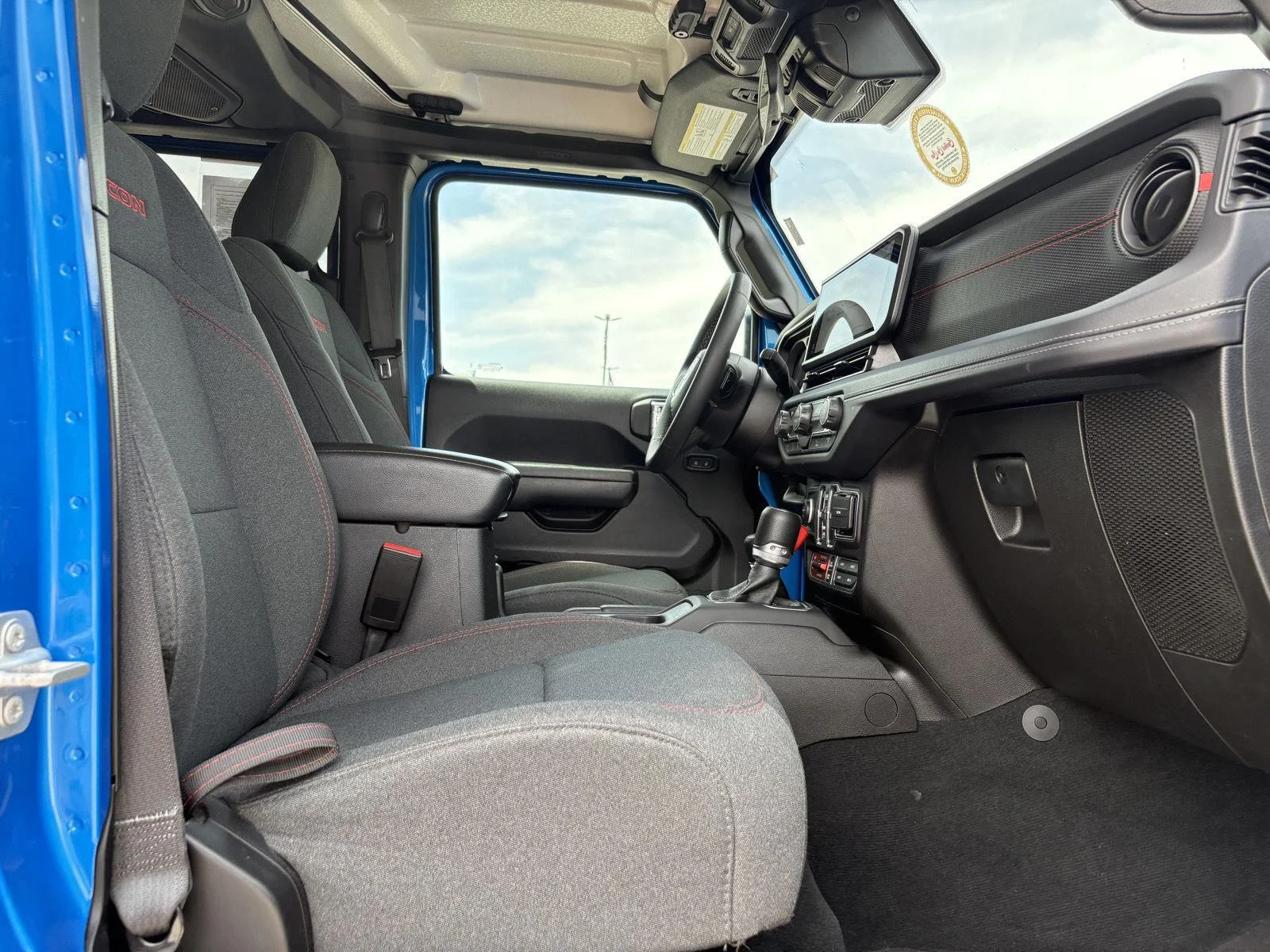 Used 2025 Hydro Blue Pearlcoat Jeep Rubicon image 14