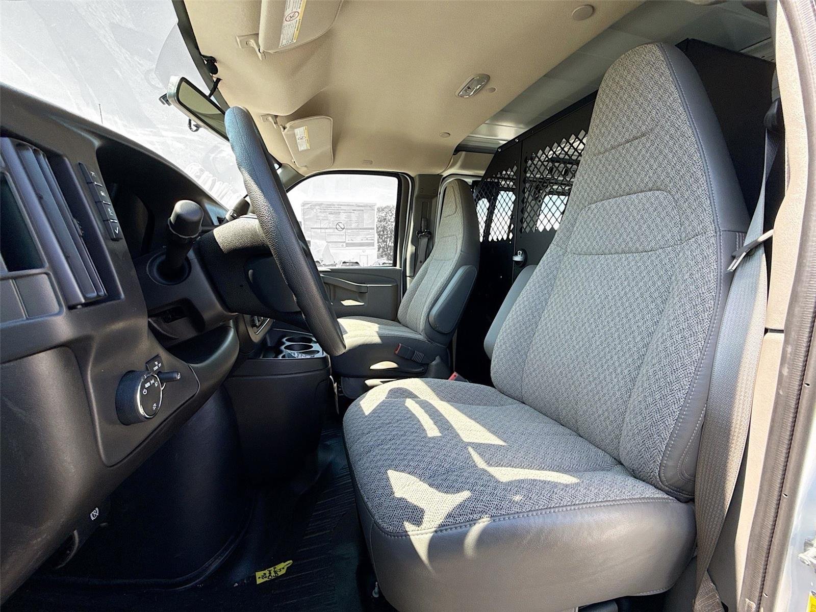 2026 Chevrolet Express Cargo Work Van - Photo 14