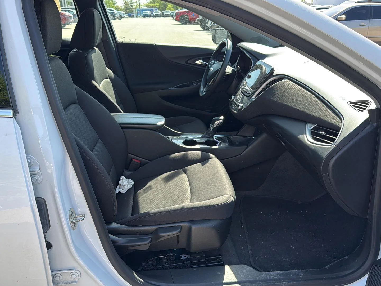 Used 2024 Summit White Chevrolet 1LT image 12