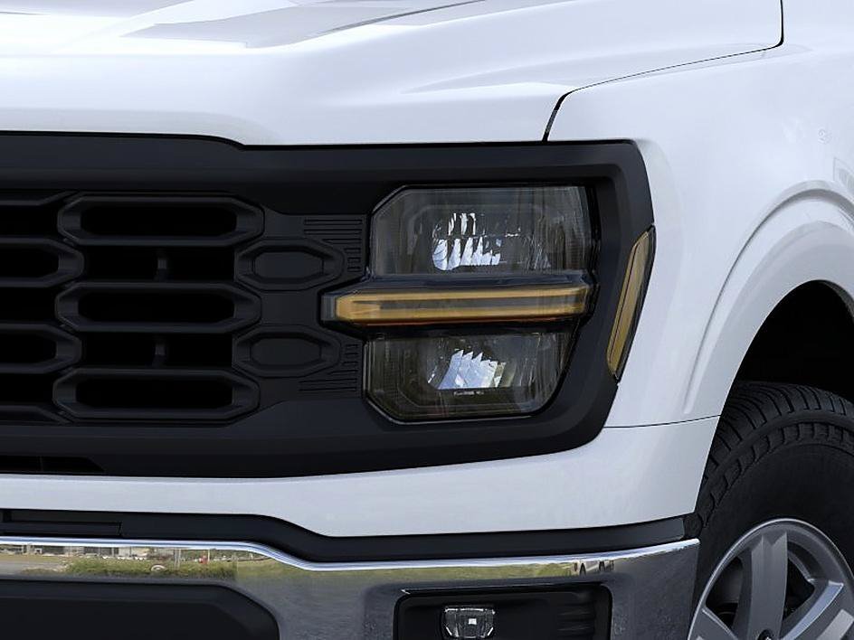 New 2026 Oxford White Ford XL image 18
