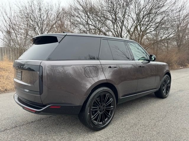 New 2026 Charente Grey Land Rover SE image 5