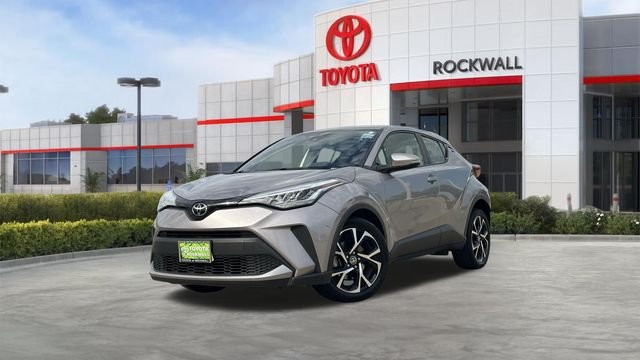 Used 2020 Silver Toyota XLE image 1