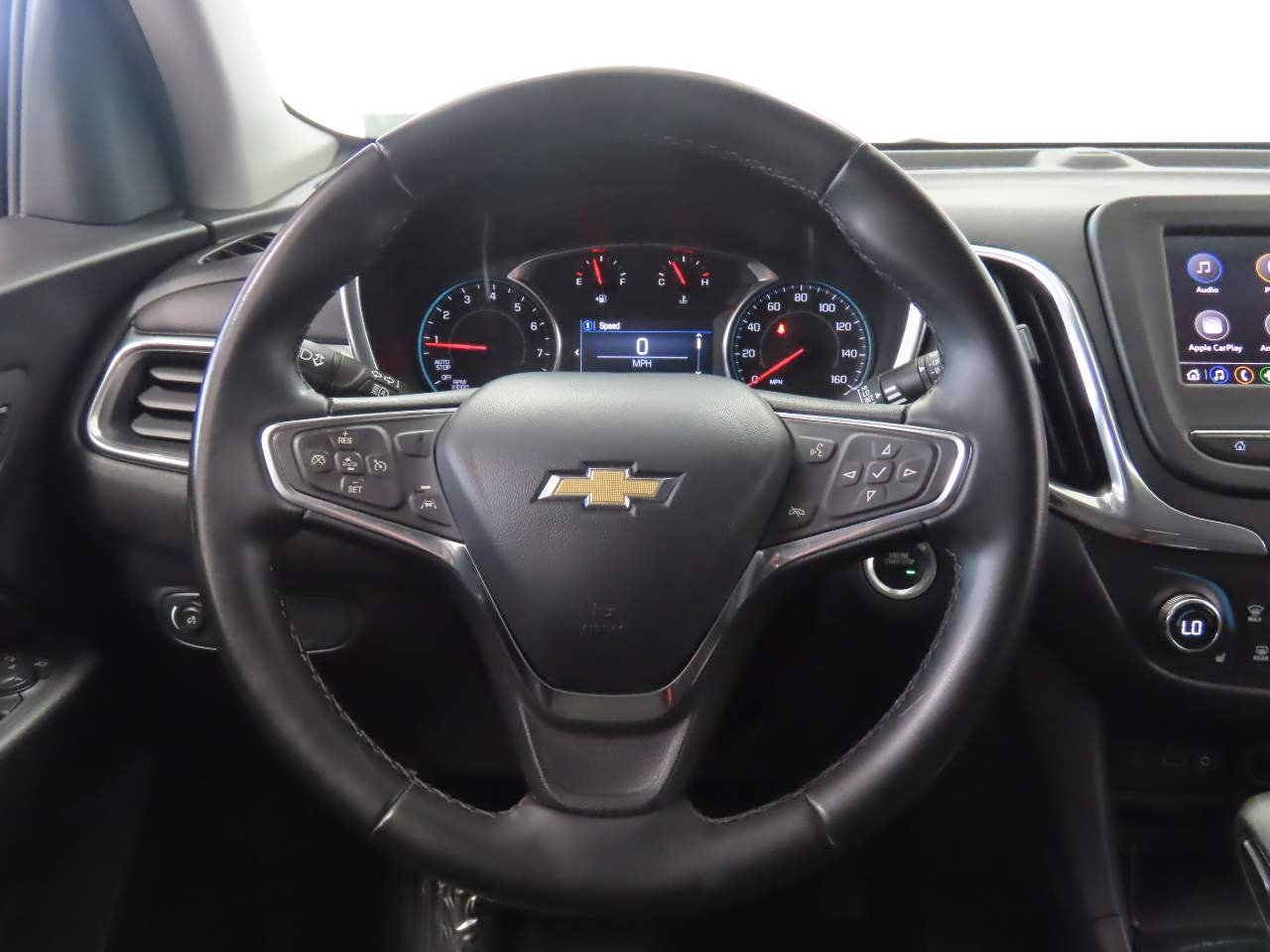 Used 2024 Summit White Chevrolet LT image 10