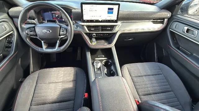 2025 Ford Explorer ST-LINE - Photo 26
